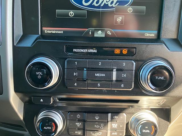 Ford F-150 XL SuperCrew 5.5-ft. Bed 4WD 2015