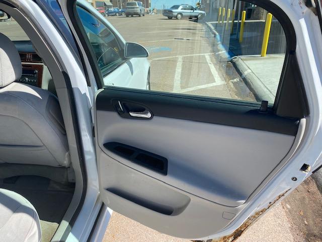 Chevrolet Impala LS 2011