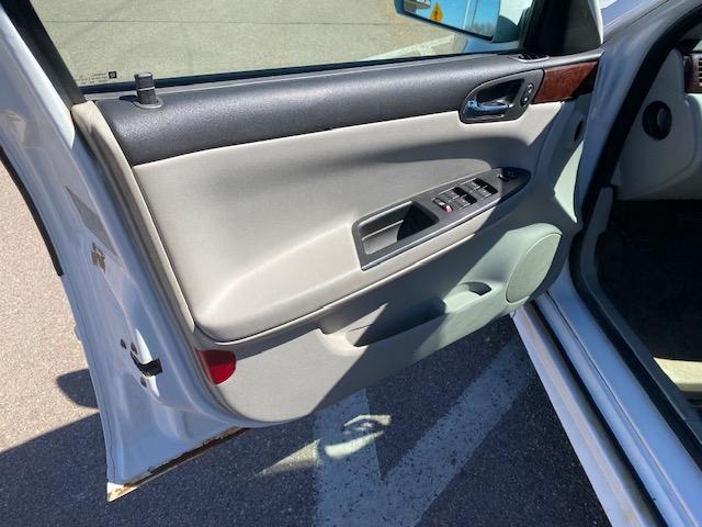 Chevrolet Impala LS 2011