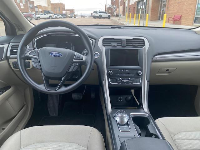 Ford Fusion SE 2019