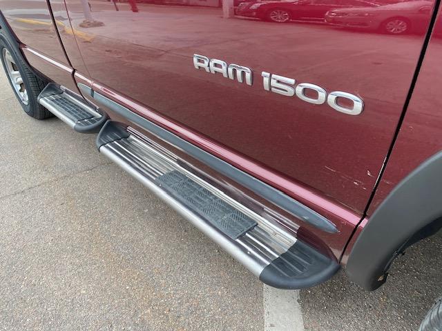 Dodge Ram 1500 2dr Reg Cab 120.5 4WD SLT 2002