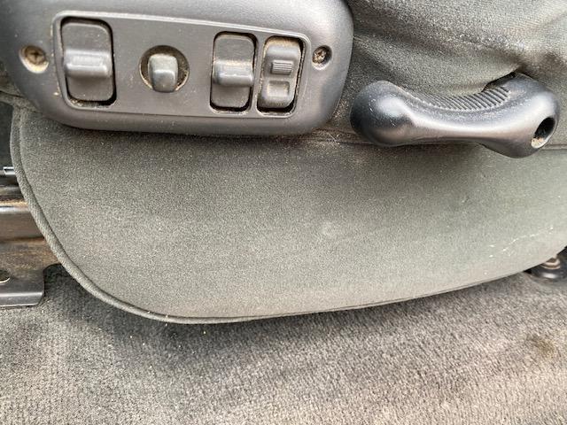 Dodge Ram 1500 2dr Reg Cab 120.5 4WD SLT 2002