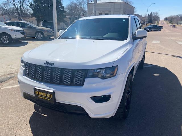 Jeep Grand Cherokee Laredo 4WD 2020