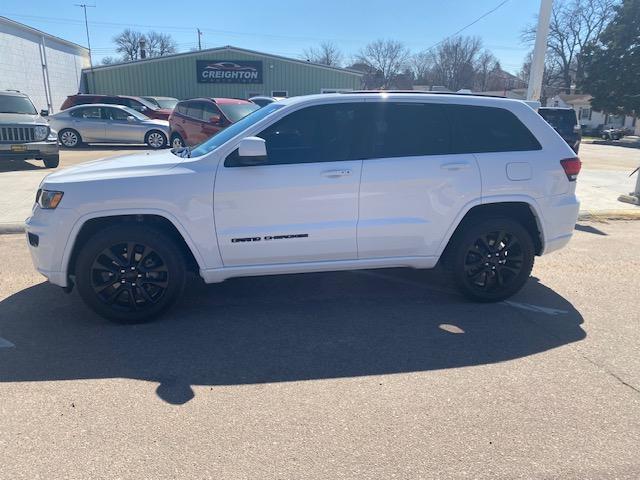 Jeep Grand Cherokee Laredo 4WD 2020