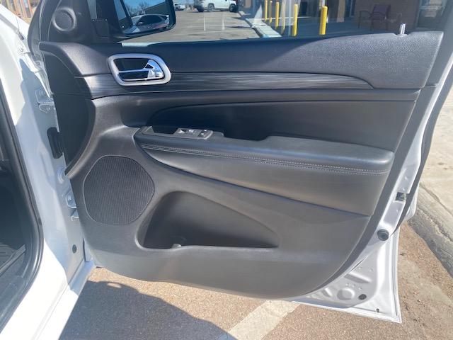 Jeep Grand Cherokee Laredo 4WD 2020