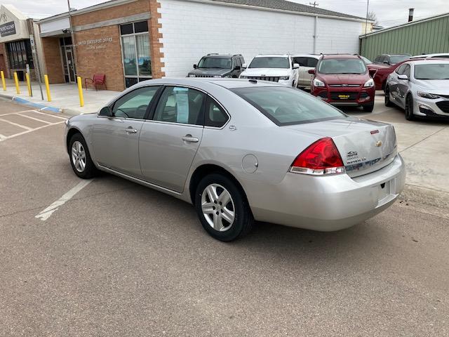 Chevrolet Impala LS 2008