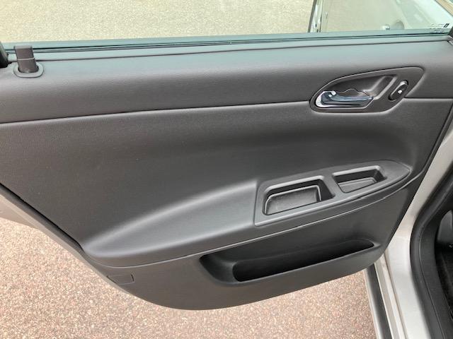 Chevrolet Impala LS 2008