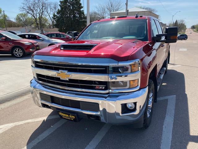 Chevrolet Silverado 2500HD LT Crew Cab Long Box 4WD 2019