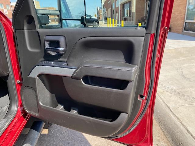 Chevrolet Silverado 2500HD LT Crew Cab Long Box 4WD 2019