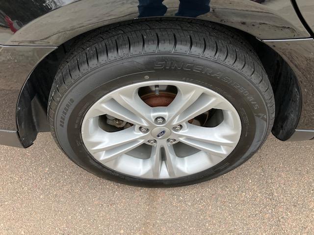 Ford Taurus SEL FWD 2016