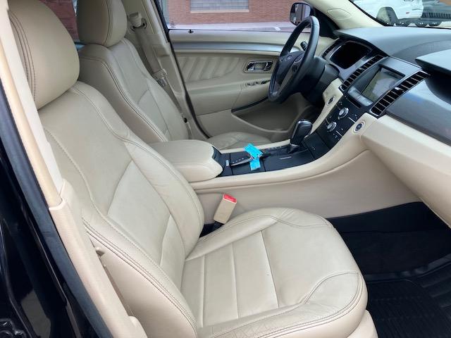 Ford Taurus SEL FWD 2016