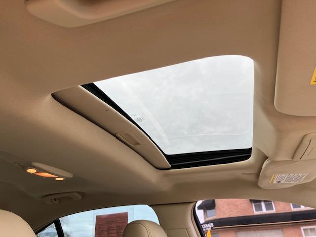 Ford Taurus SEL FWD 2016