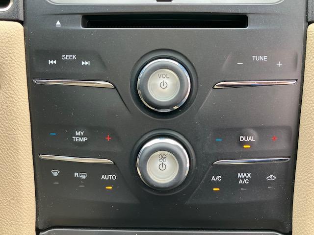 Ford Taurus SEL FWD 2016