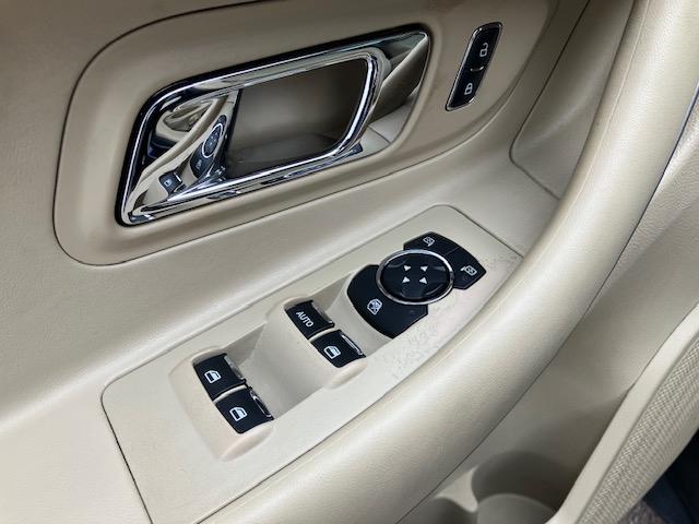 Ford Taurus SEL FWD 2016