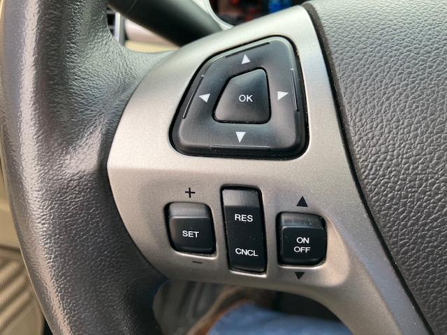 Ford Taurus SEL FWD 2016