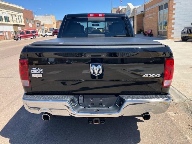 RAM 1500 Laramie Crew Cab 4WD 2012