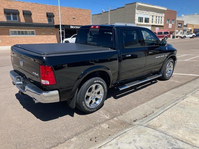 RAM 1500 Laramie Crew Cab 4WD 2012