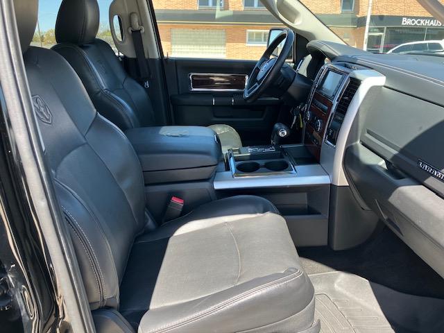 RAM 1500 Laramie Crew Cab 4WD 2012