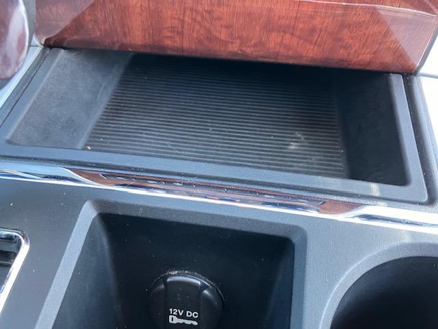 RAM 1500 Laramie Crew Cab 4WD 2012