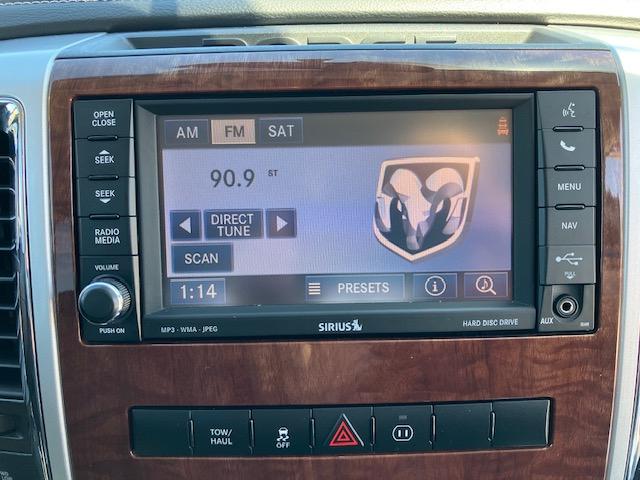 RAM 1500 Laramie Crew Cab 4WD 2012