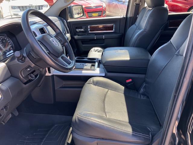 RAM 1500 Laramie Crew Cab 4WD 2012