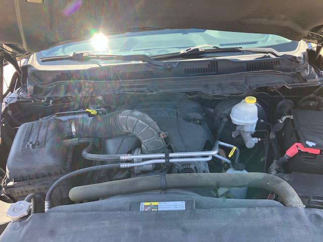 RAM 1500 Laramie Crew Cab 4WD 2012