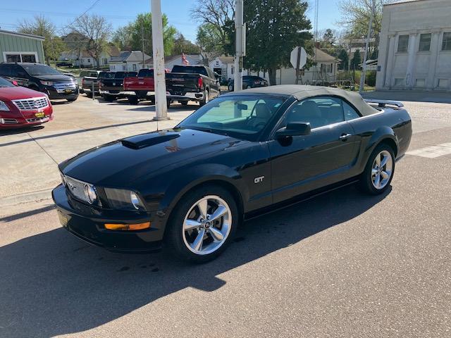Ford Mustang GT Premium 2D Convertible 2008