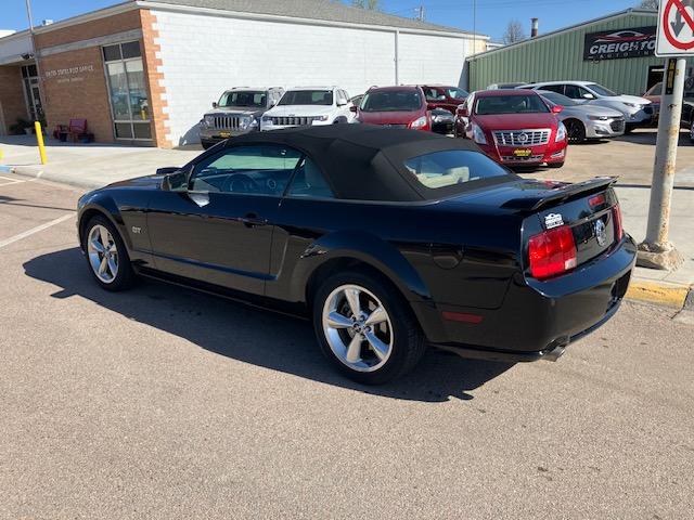 Ford Mustang GT Premium 2D Convertible 2008