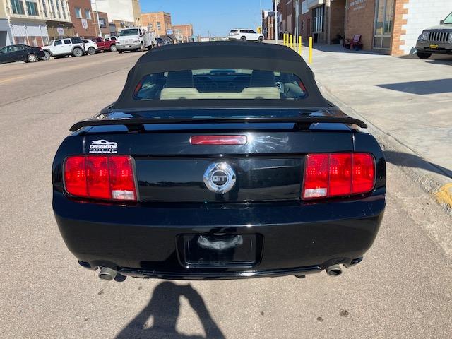 Ford Mustang GT Premium 2D Convertible 2008