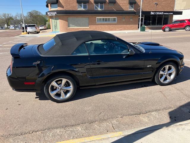 Ford Mustang GT Premium 2D Convertible 2008