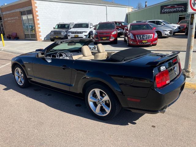 Ford Mustang GT Premium 2D Convertible 2008