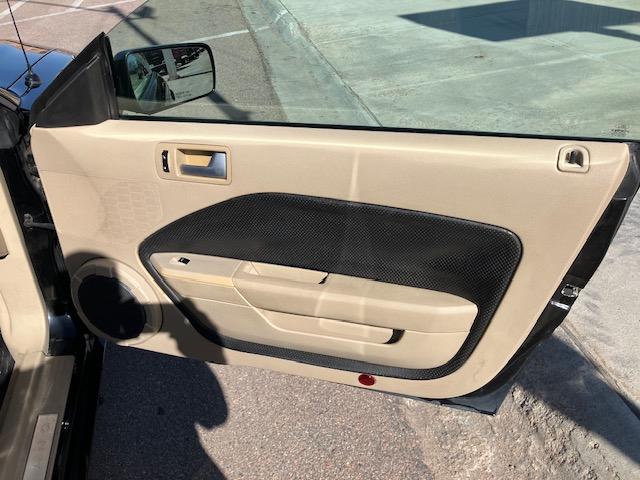 Ford Mustang GT Premium 2D Convertible 2008