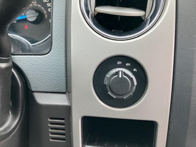 Ford F-150 SuperCrew 139" XLT 4WD 2014