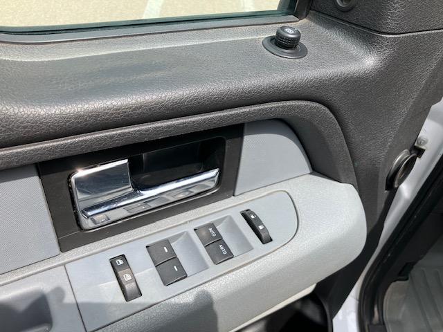 Ford F-150 SuperCrew 139" XLT 4WD 2014
