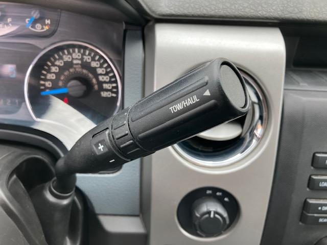 Ford F-150 SuperCrew 139" XLT 4WD 2014