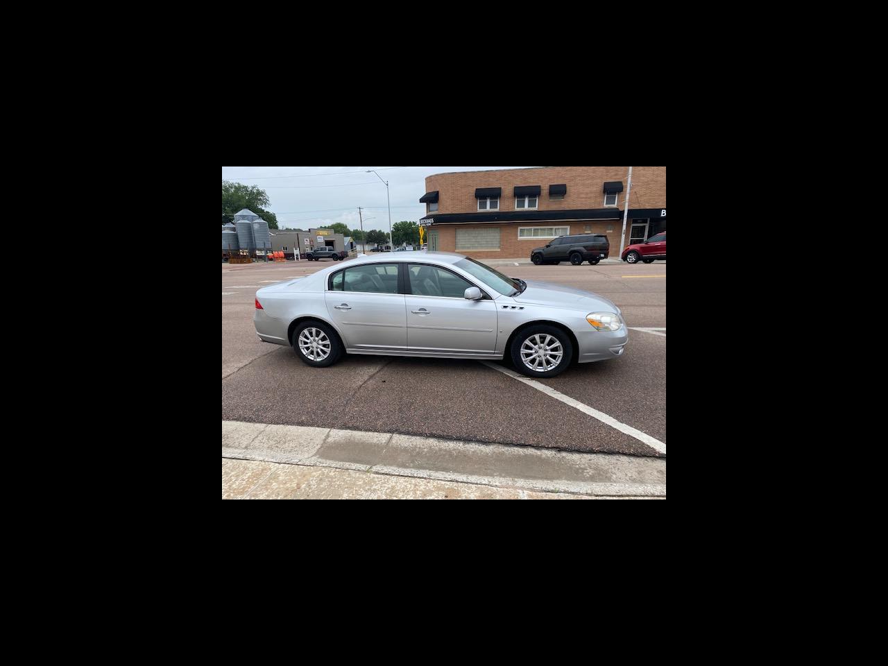 2010 Buick Lucerne CXL's photo