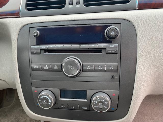 Buick Lucerne CXL 2010