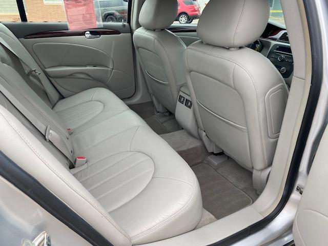 Buick Lucerne CXL 2010