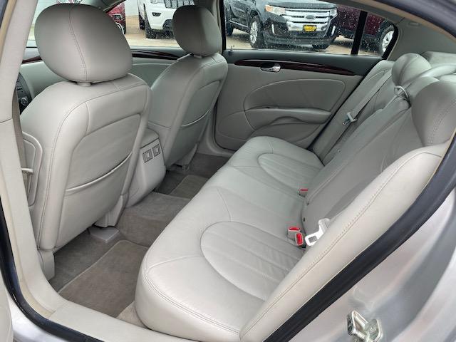 Buick Lucerne CXL 2010