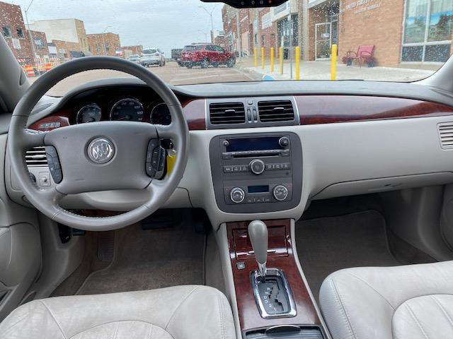 Buick Lucerne CXL 2010
