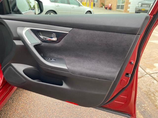 Nissan Altima 2.5 SV 2013