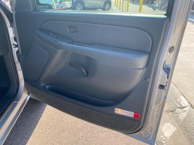 GMC Sierra 1500 Ext. Cab Long Bed 2WD 2005