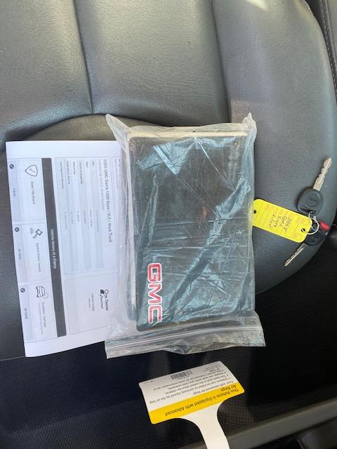GMC Sierra 1500 Ext. Cab Long Bed 2WD 2005