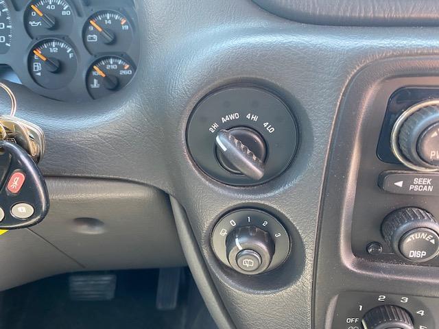 Chevrolet TrailBlazer LS 4WD 2002