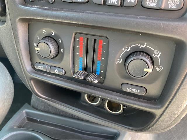 Chevrolet TrailBlazer LS 4WD 2002