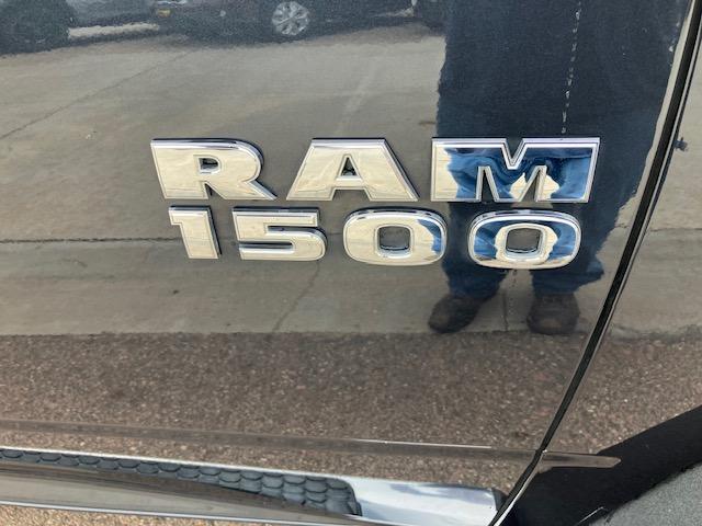 RAM 1500 SLT Crew Cab SWB 4WD 2017