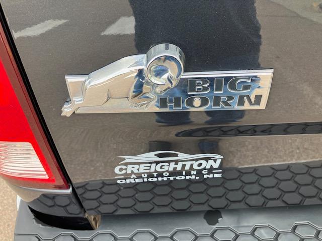 RAM 1500 SLT Crew Cab SWB 4WD 2017
