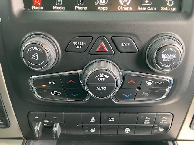 RAM 1500 SLT Crew Cab SWB 4WD 2017