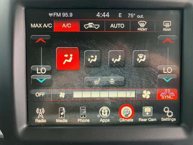 RAM 1500 SLT Crew Cab SWB 4WD 2017