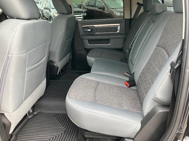 RAM 1500 SLT Crew Cab SWB 4WD 2017